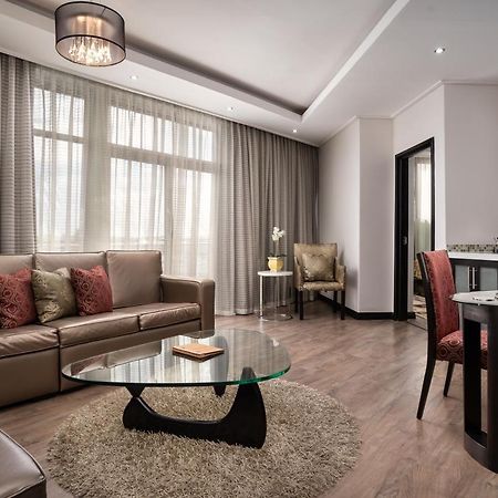 The Oasis Hotel Upington Bagian luar foto