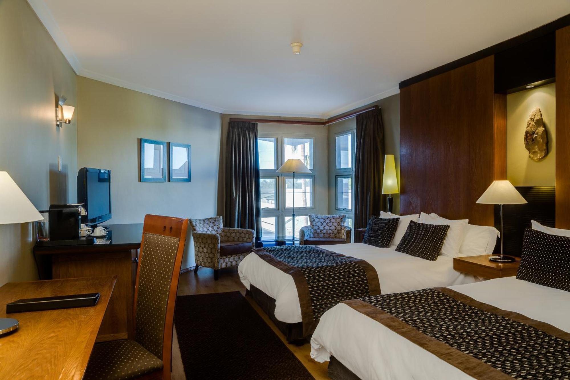 The Oasis Hotel Upington Bagian luar foto