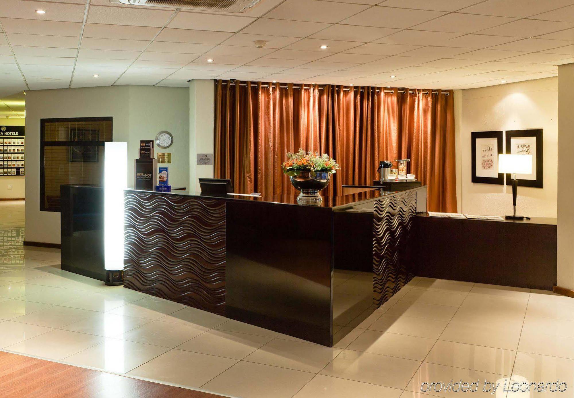 The Oasis Hotel Upington Bagian luar foto