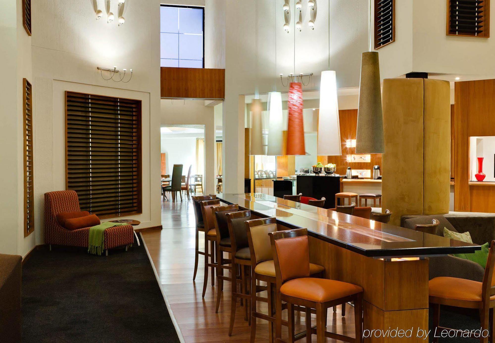 The Oasis Hotel Upington Bagian luar foto